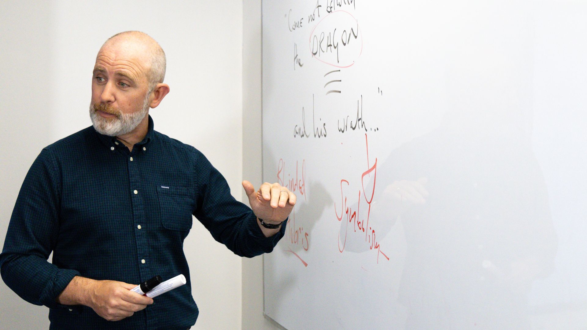 Paul McCormack teaching an English Revision Course with Grinds360