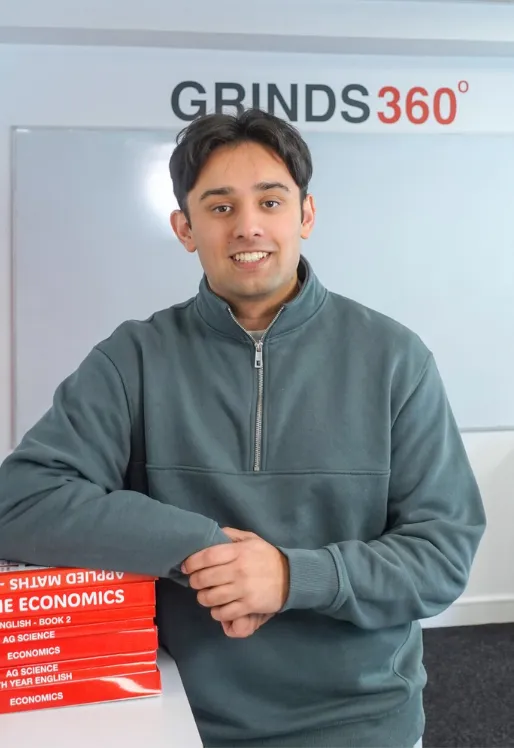 Hammad_Siddiqui - Grinds360 Hammed Siddiqui HPAT tutor with Grinds360