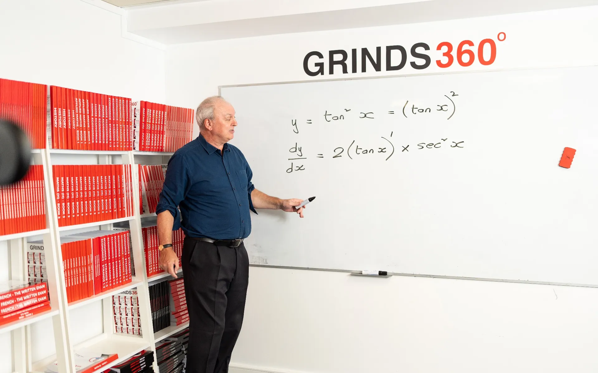 Kieran Mills teaching Applied Maths Grinds360 with Grinds360