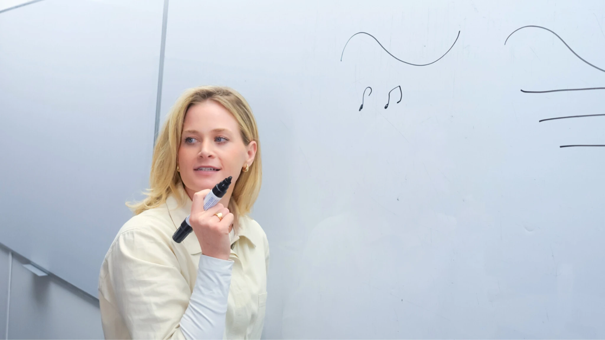 Dr. Susan McCormick teaching Leaving Cert Music Grinds with Grinds360