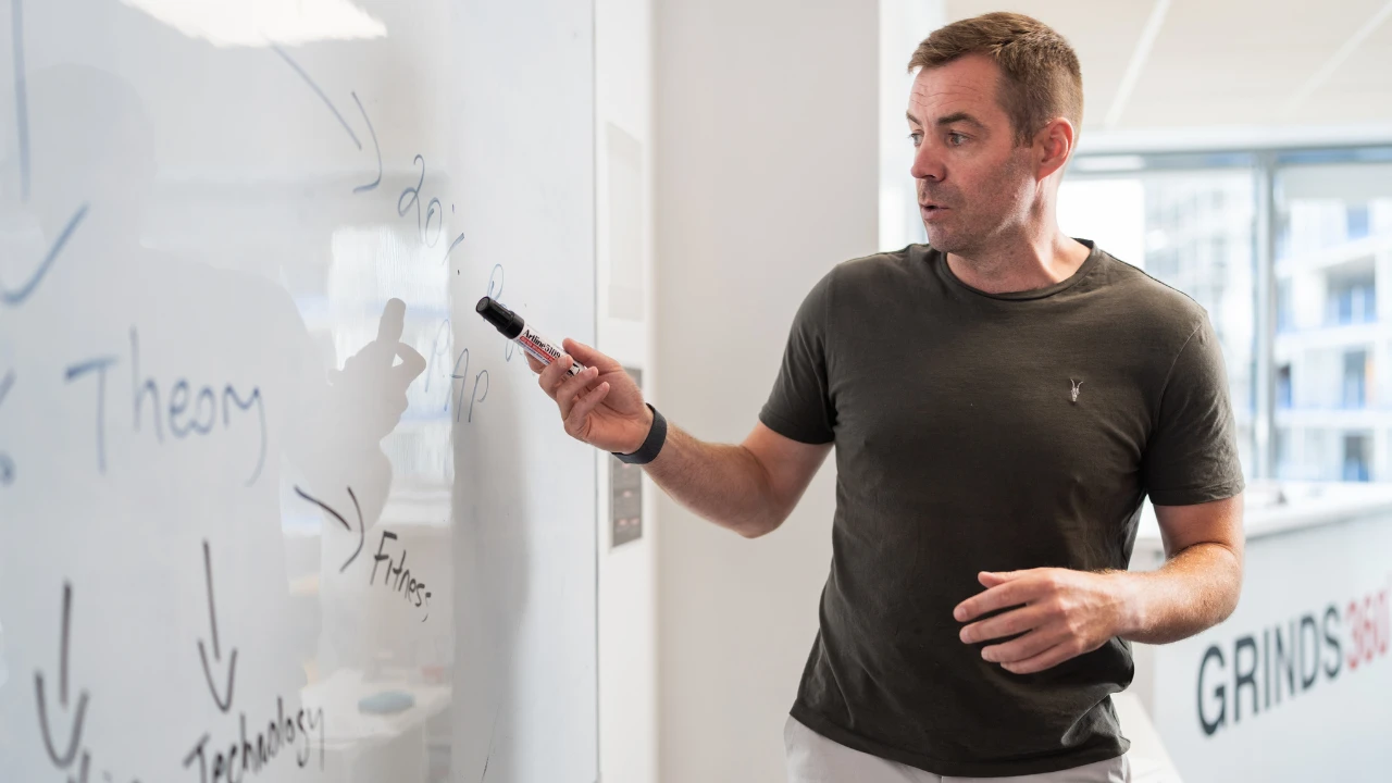 Ronan Joyce teaching Leaving Cert PE Grinds with Grinds360